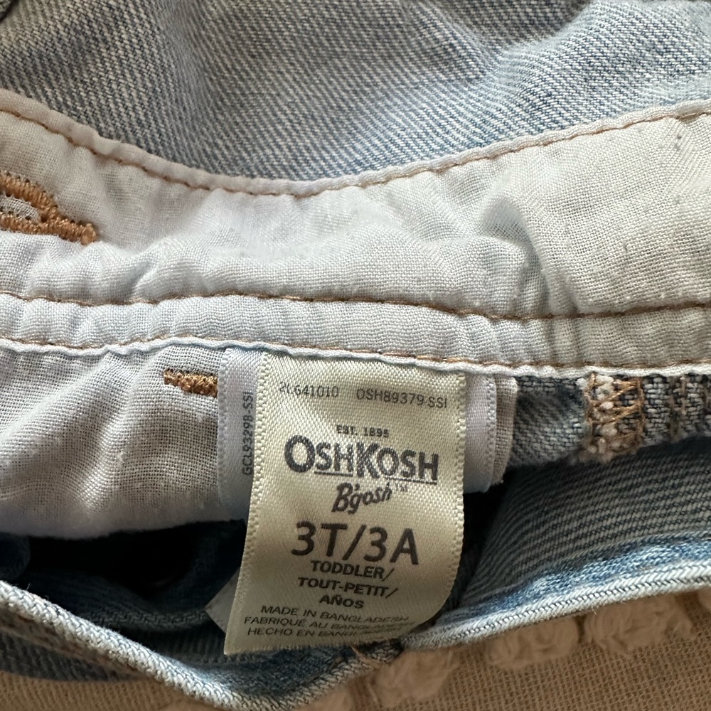 Oshkosh overalls 3T - Picture 3 of 8